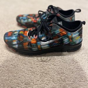 Nike Tennis Shoes